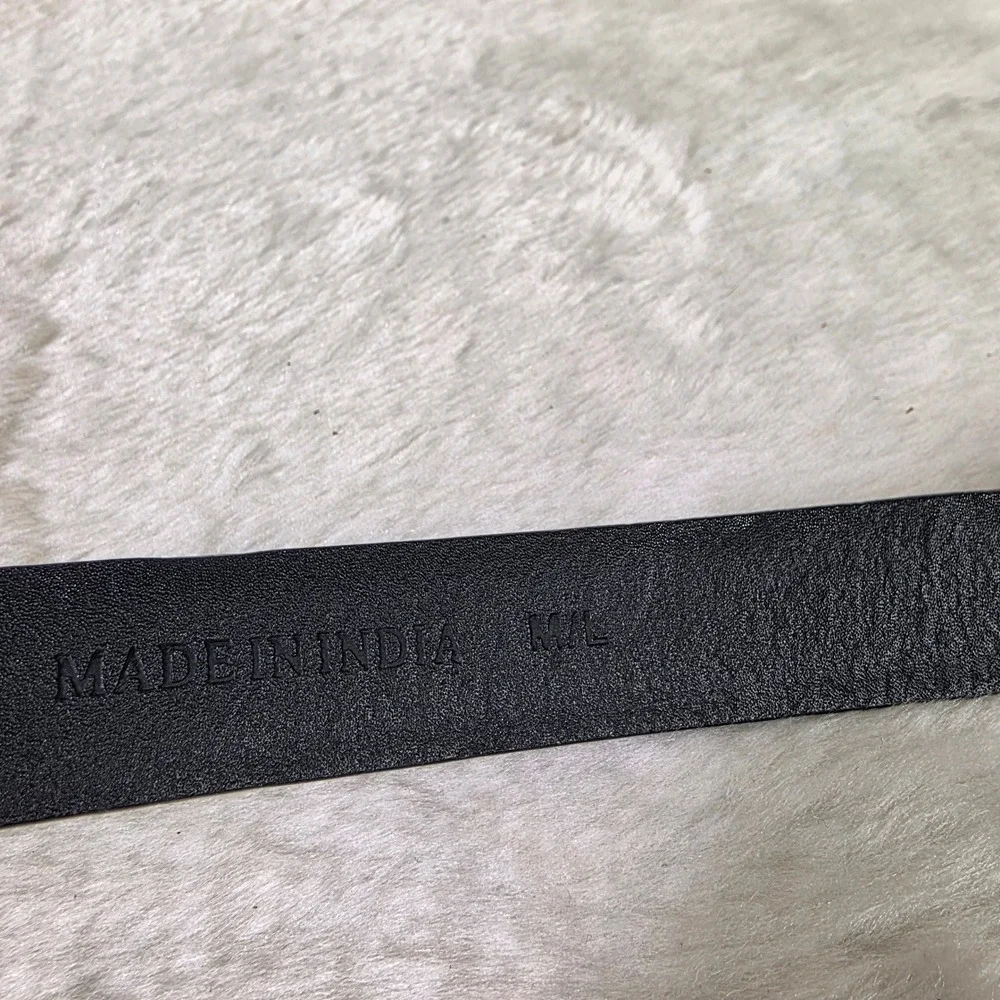 VTG Chico's Leather Hook Buckle Belt Black Sculptural Hardware Med Large Adj